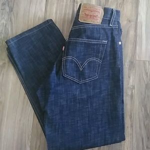 LEVI’S JEAN